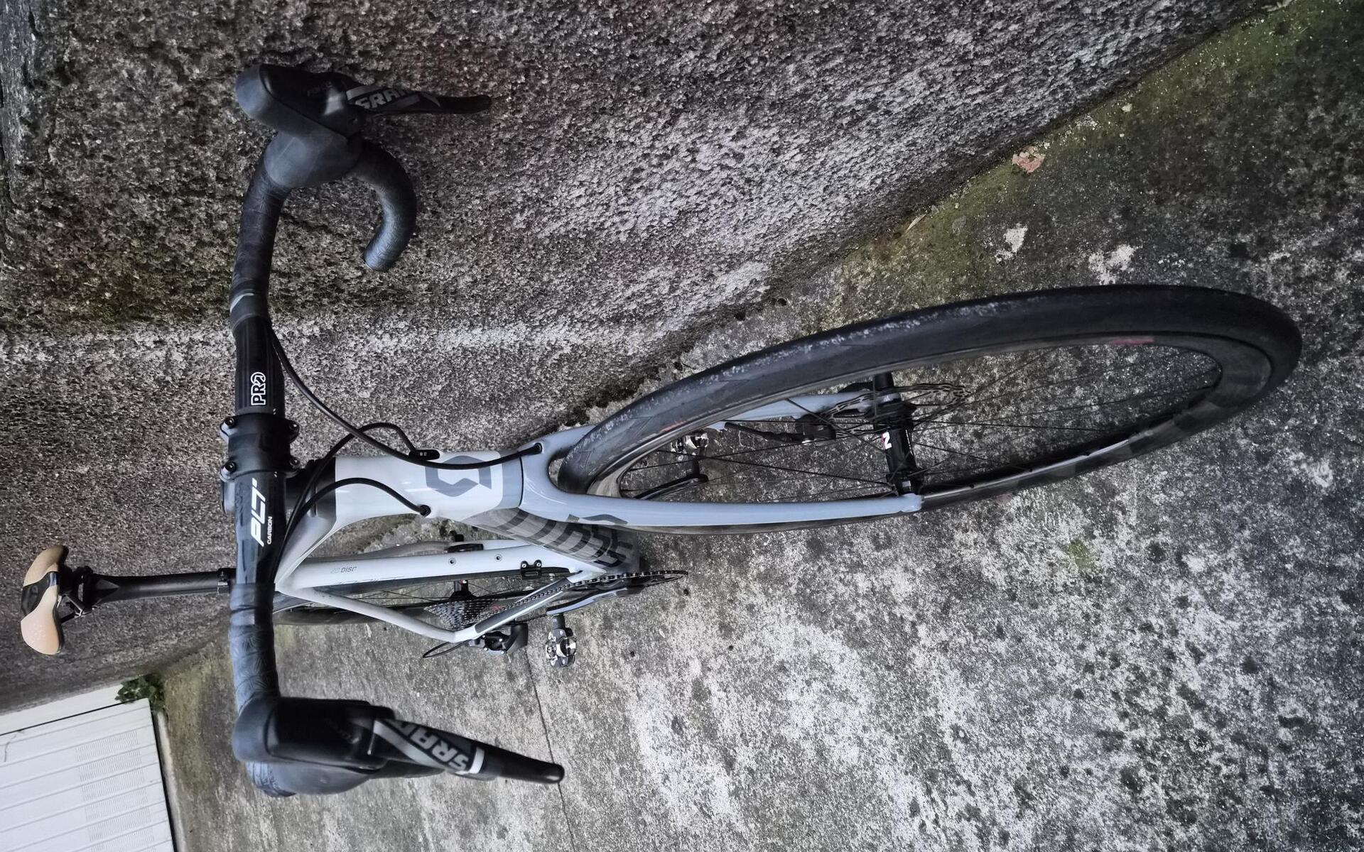 Bici da corsa Scott Addict 20 Carbonio, Usata, 2019, Milano