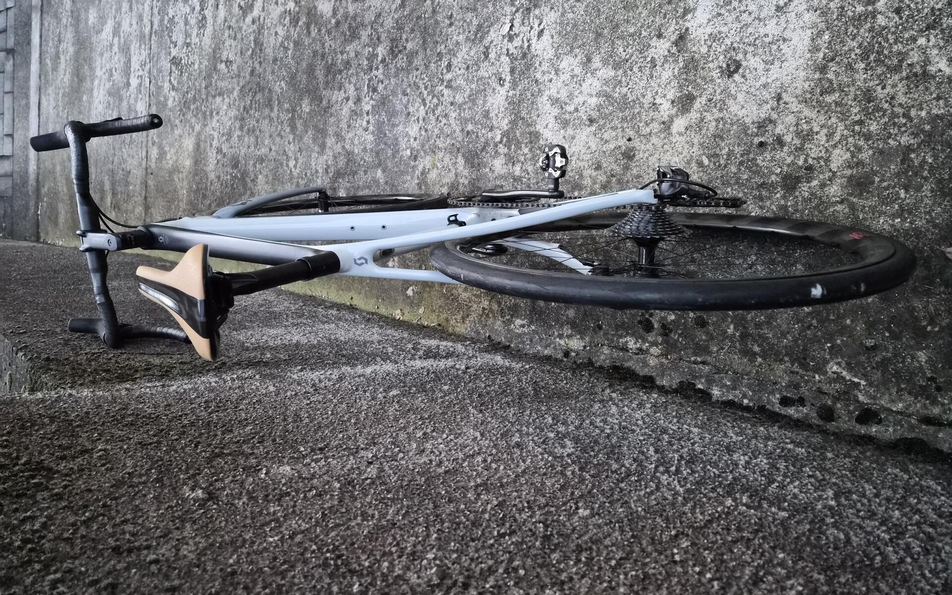 Bici da corsa Scott Addict 20 Carbonio, Usata, 2019, Milano