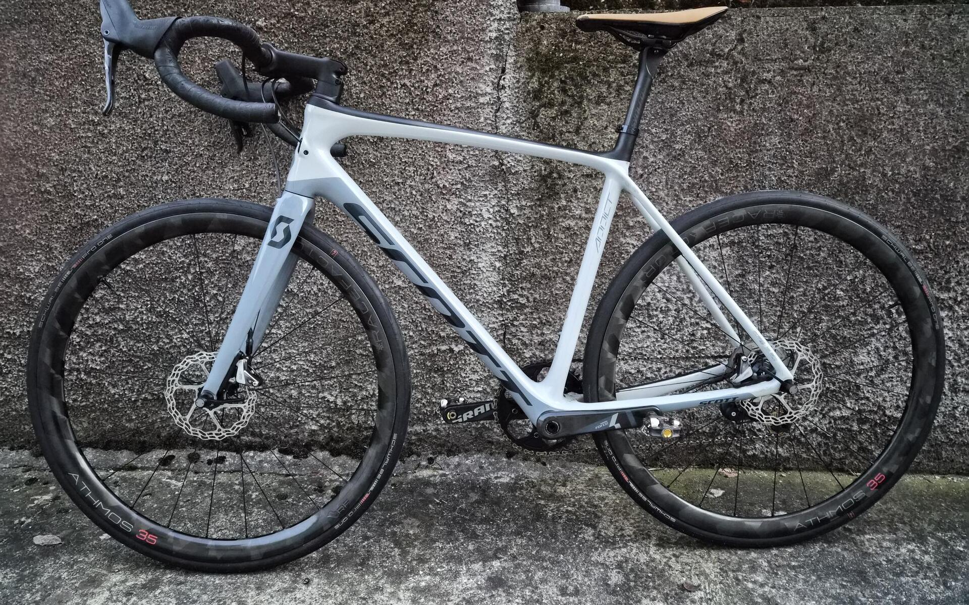 Bici da corsa Scott Addict 20 Carbonio, Usata, 2019, Milano