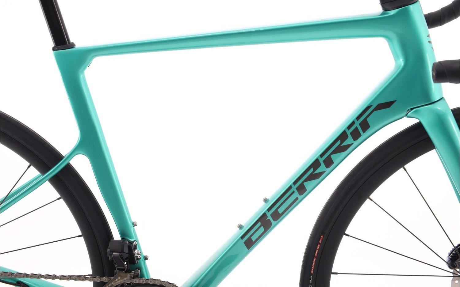 Bici da corsa Berria Zyclora ·  Belador BR Di2 12V, Usata, 2024, Barcelona