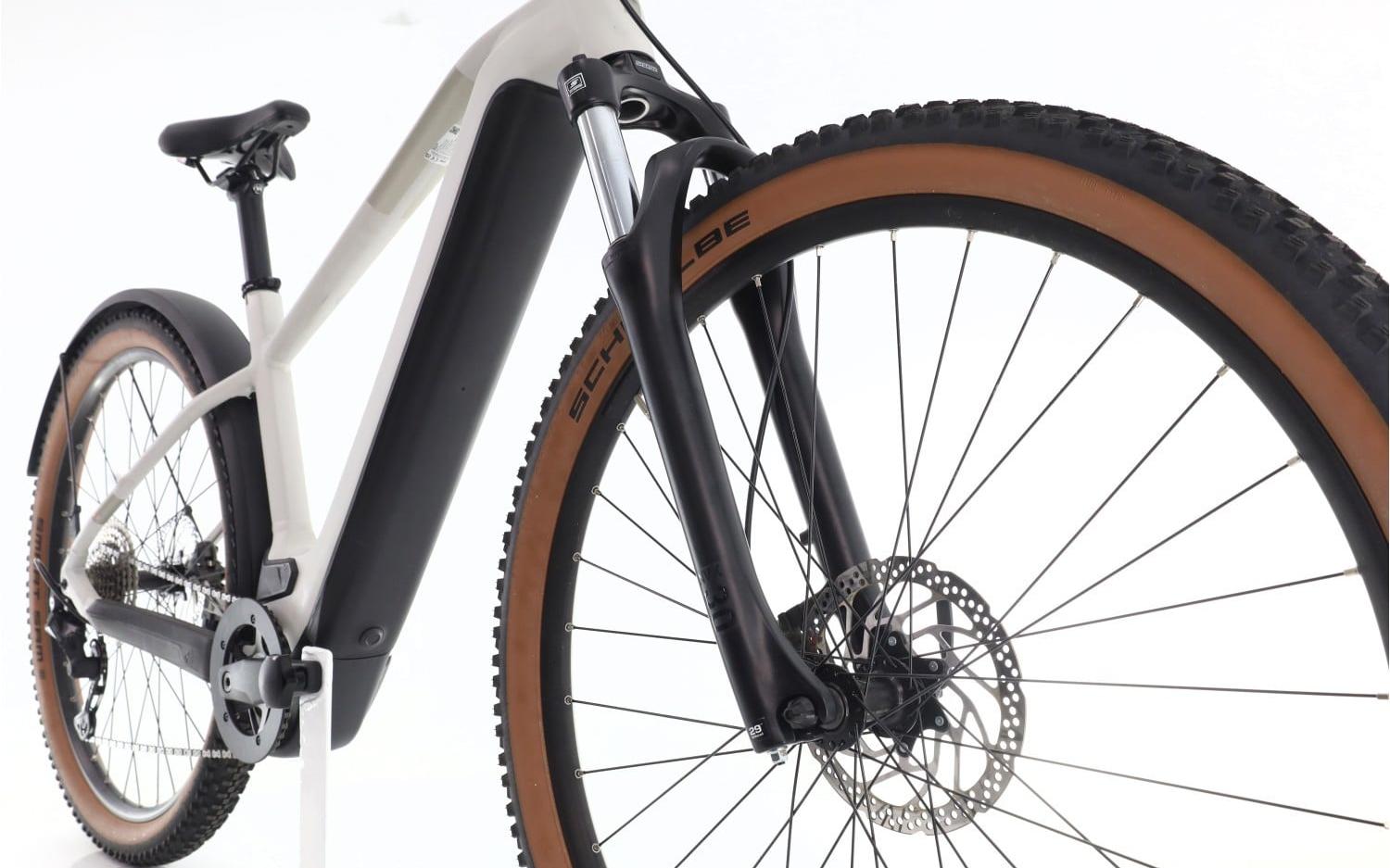 E-Bike Cube Zyclora ·  Reaction Hybrid One, Usata, 2023, Barcelona