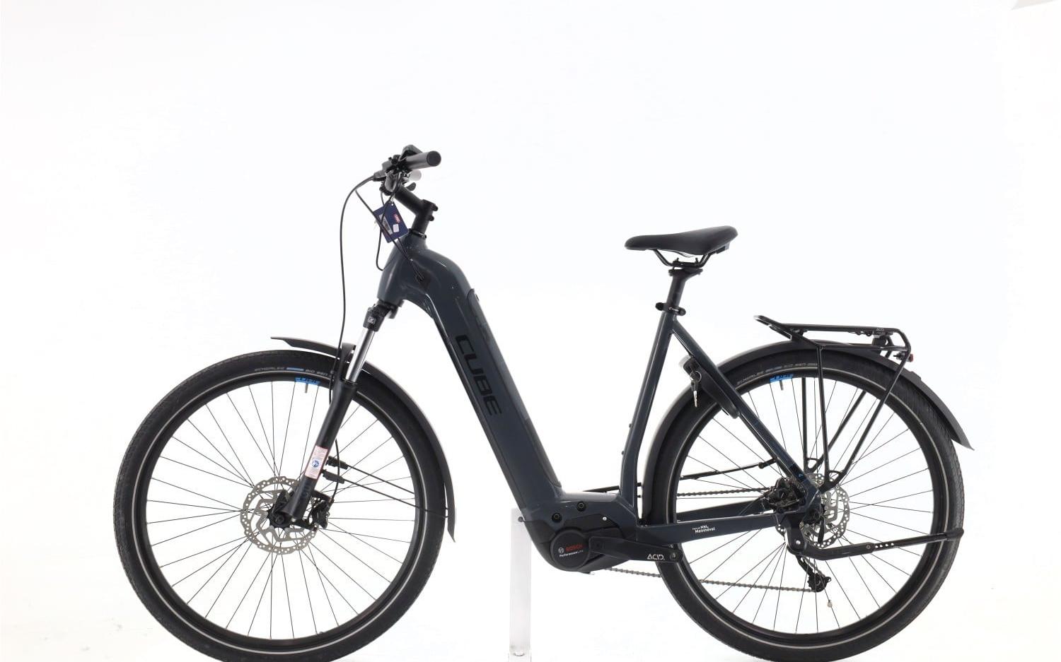 E-Bike Cube Zyclora ·  Touring Hybrid ON1, Usata, 2022, Barcelona