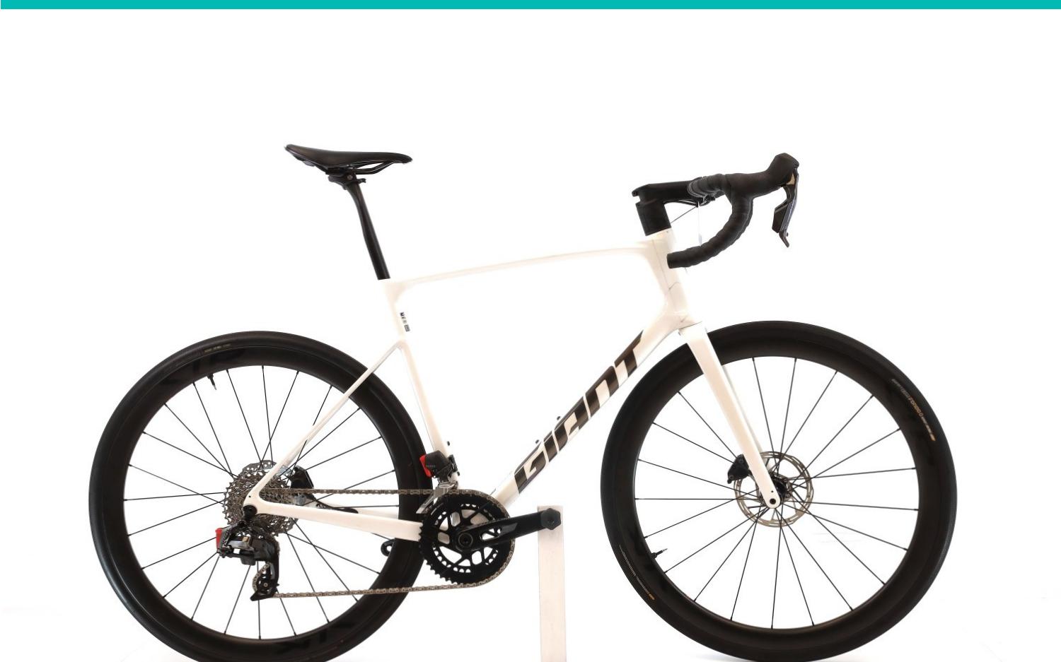 Bici da corsa Giant Zyclora ·  Defy Advanced Pro 1 AXS 12V, Usata, 2024, Barcelona
