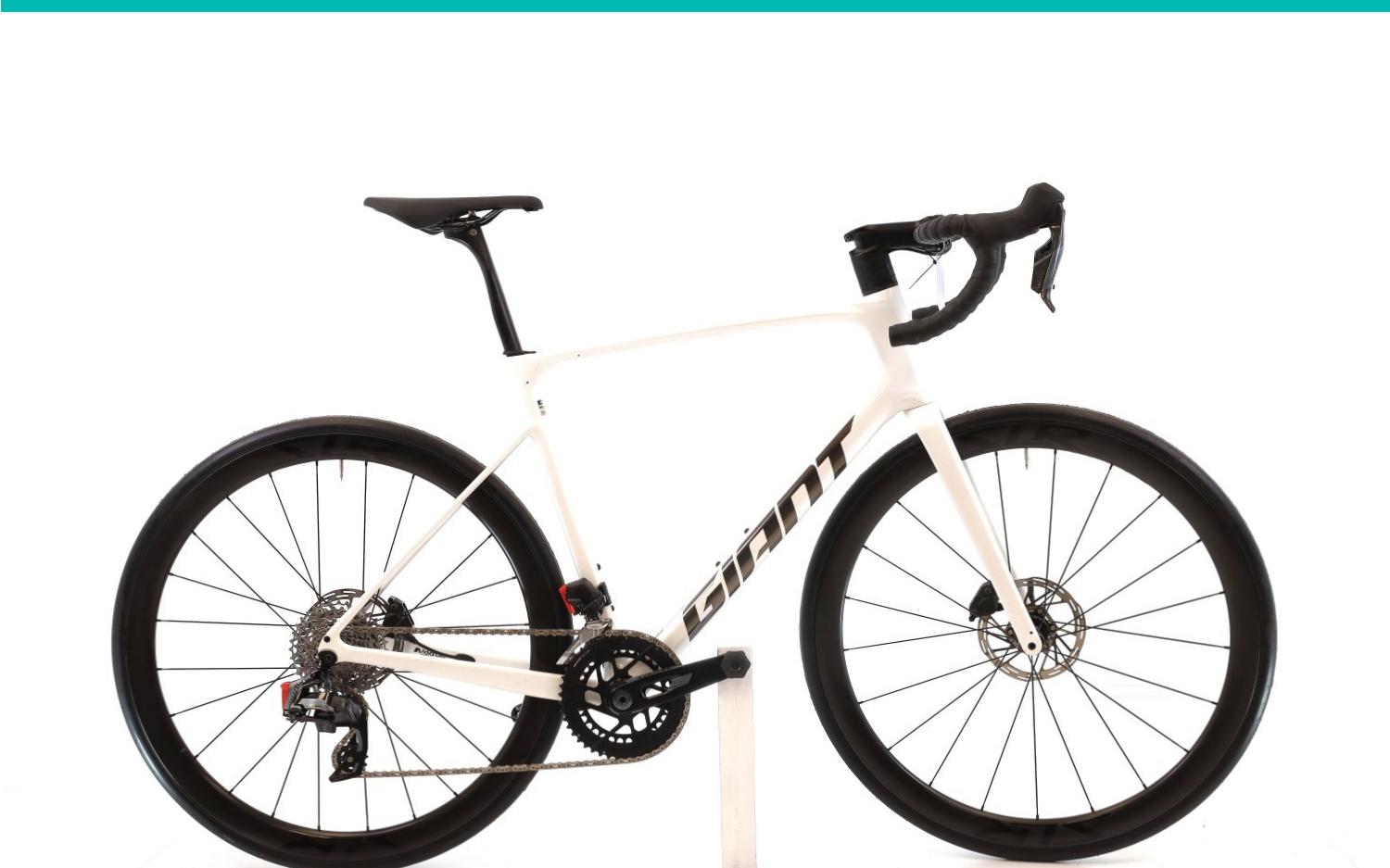 Bici da corsa Giant Zyclora ·  Defy Advanced Pro 1 AXS 12V, Usata, 2024, Barcelona