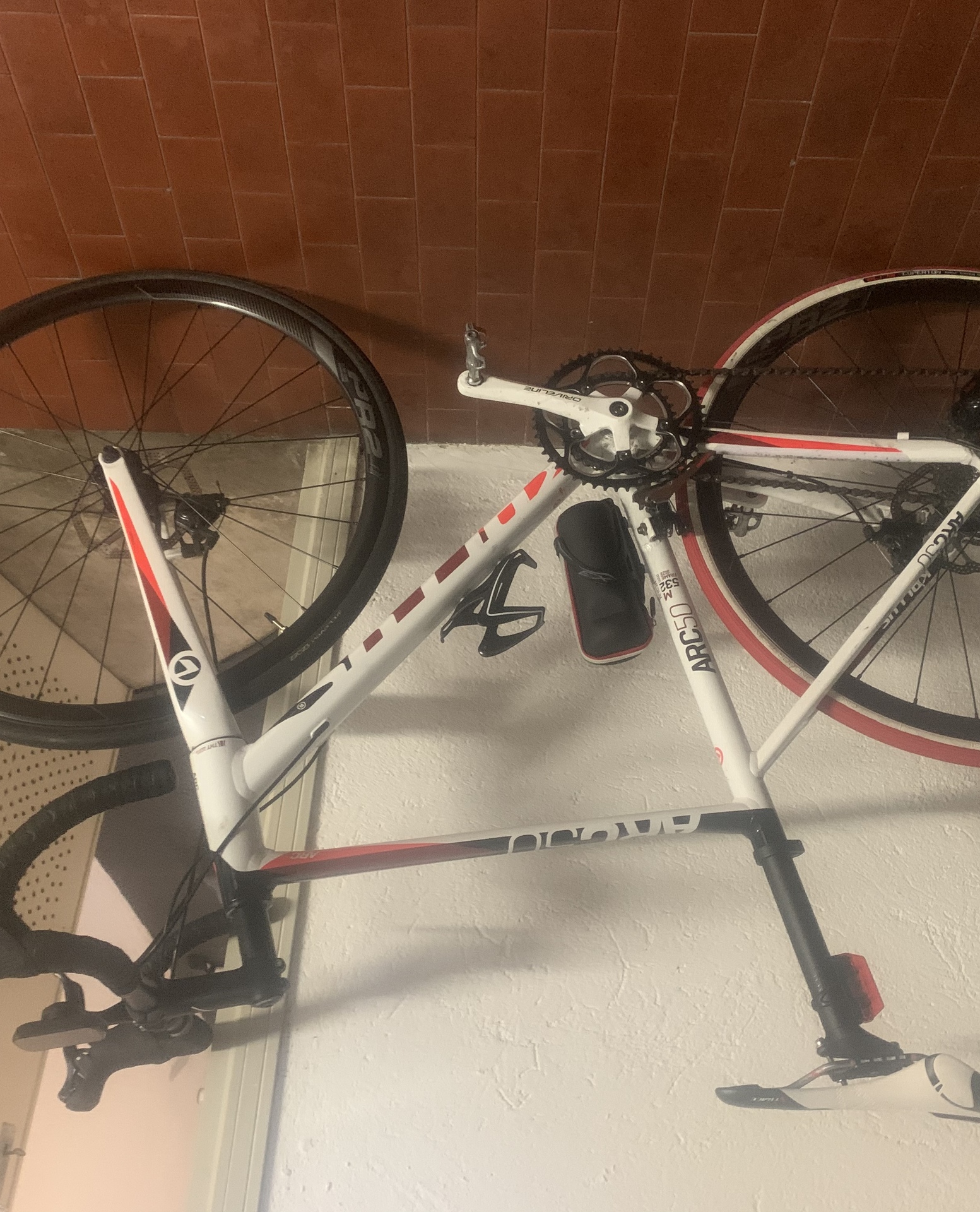 Bici da corsa in Italia - Vendi, noleggia, trova biciclette su BIKEEN
