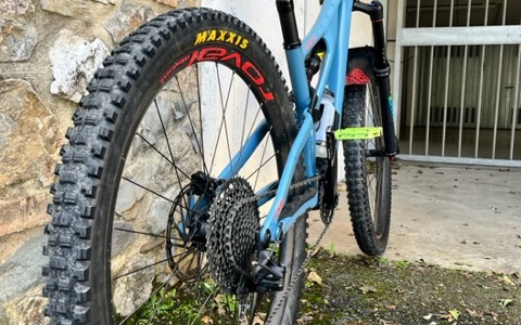 Mountain Bike Specialized StumpJumper Comp Carbonio GX, Usata, 2019, Siena