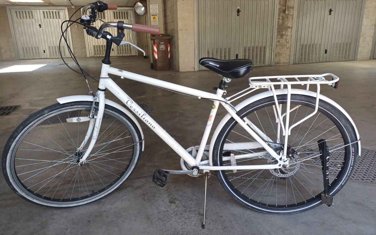 City Bike Versiliana Bici Uomo Classica Bianca, Usata, 2020, Cremona