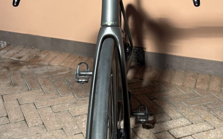 Bici da corsa Scott Addict RC 30 carbonio AXS 12V, Usata, 2022, Firenze