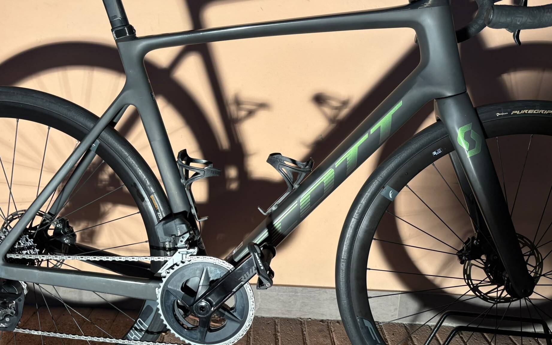 Bici da corsa Scott Addict RC 30 carbonio AXS 12V, Usata, 2022, Firenze