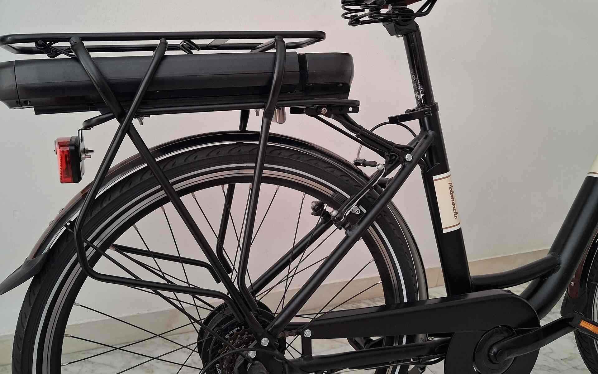 E-Bike VELOMARCHE VIA VENETO E-BIKE CLASSIC 26 Lady Six speed, Usata, 2023, 2024, Roma