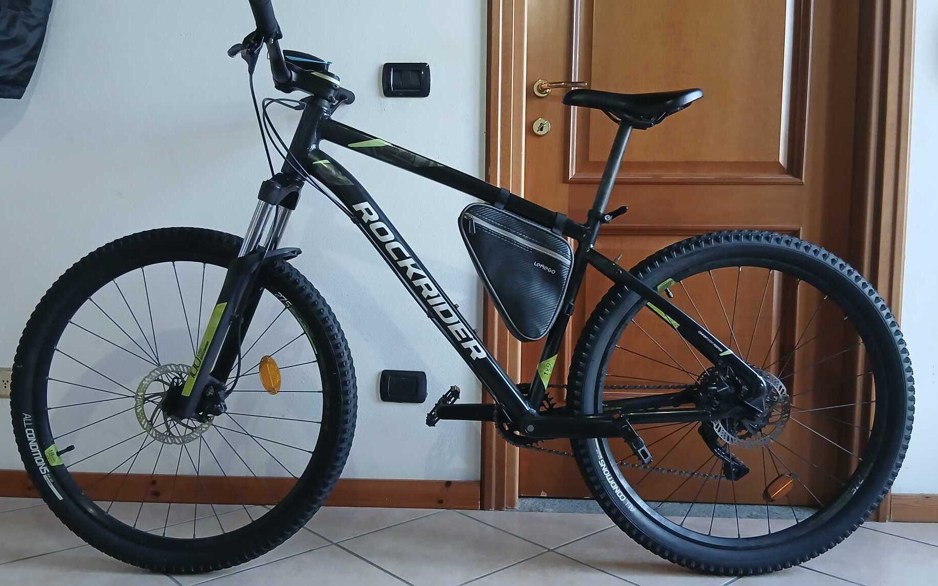 Mountain Bike Decathlon Rockrider, Usata, 2021, Verbano-Cusio-Ossola