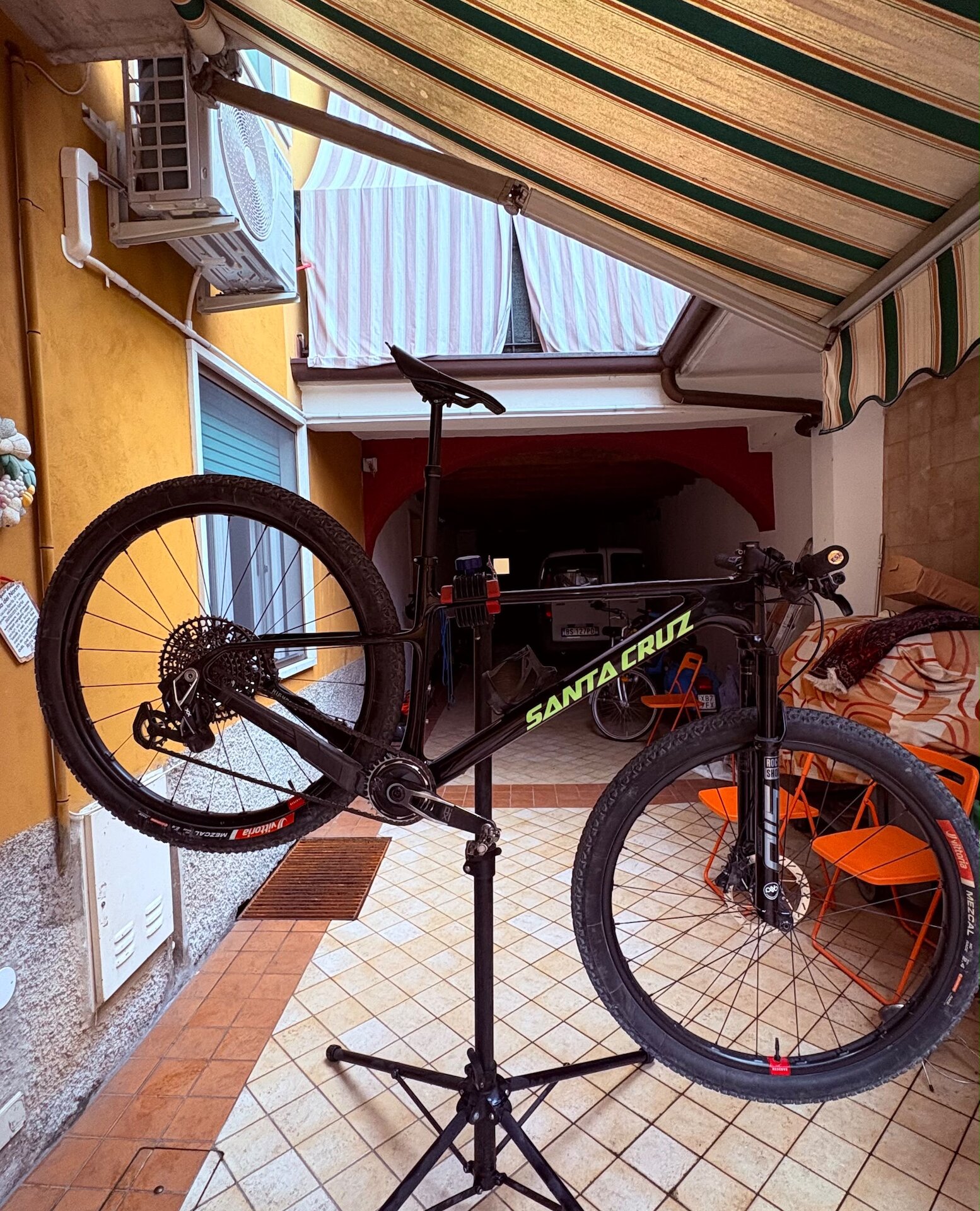 Cerca bicicletta SantaCruz  usata o km0