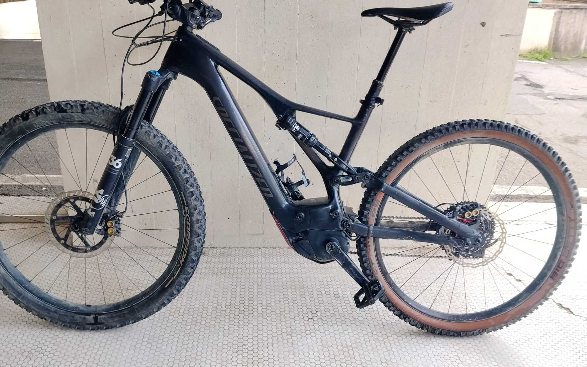 E-Bike Specialized Turbo Levo Expert, Usata, 2021, Arezzo