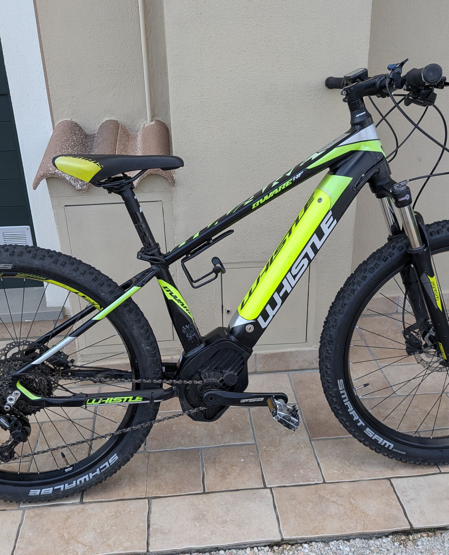 Cerca bicicletta Whistle usata o km0